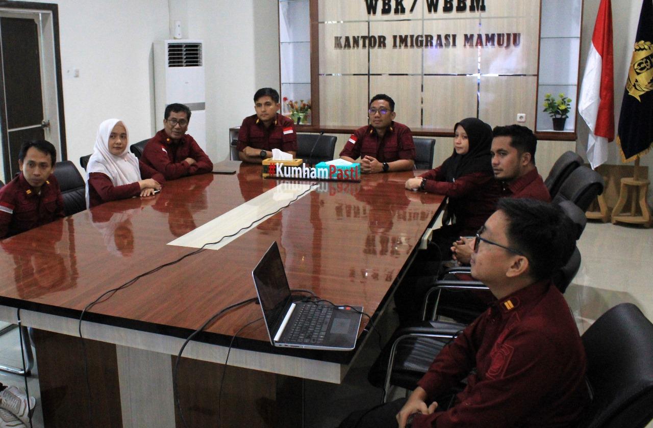 Imigrasi Mamuju Ikuti Webinar Series 5 Untuk Perubahan Organisasi Dan Pengembangan Kompetensi ASN